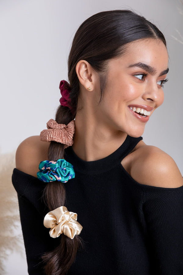 The Original Scrunchie Six Days of Scrunchies Fashion Gift Set Includes 6 Unique Designs: Black Velvet, Emerald Satin, Animal Velvet, Burgundy Satin, Pink Metallic, White Satin in Presentation Box