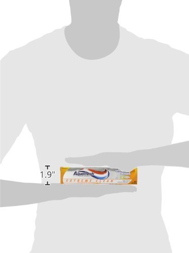Aquafresh Extreme Clean, Whitening Action, Fluoride Toothpaste for Cavity Protection